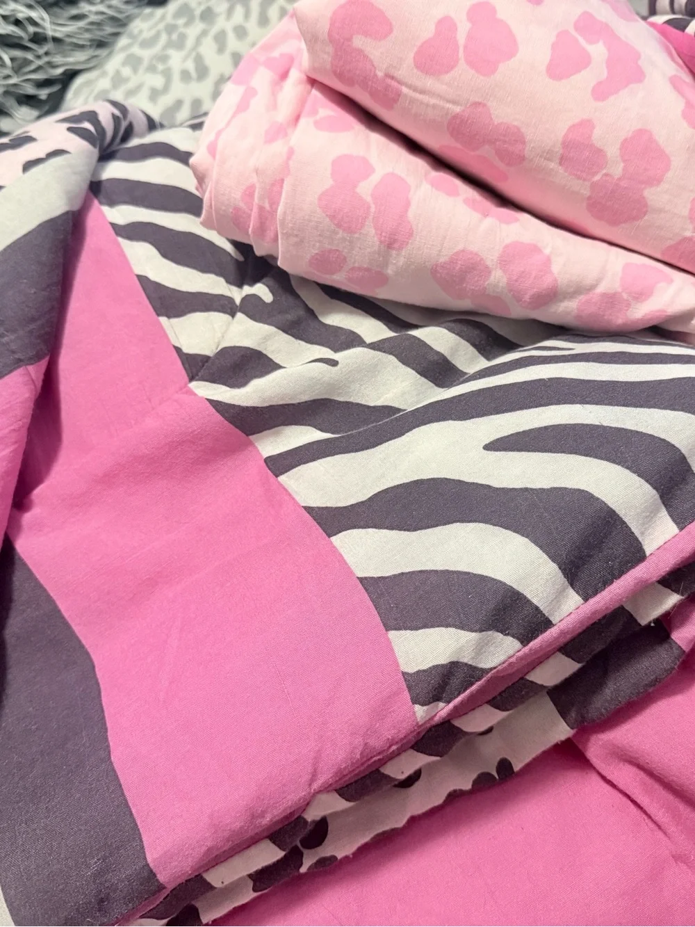 Safari Pink Animal Print Comforter Set - Twin Size